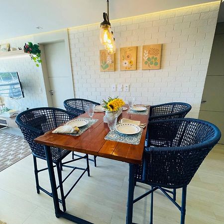 Flat Luxuoso Alto Padrao Frente Mar Com 2 Suites No Iate Plaza Fortaleza  Bagian luar foto